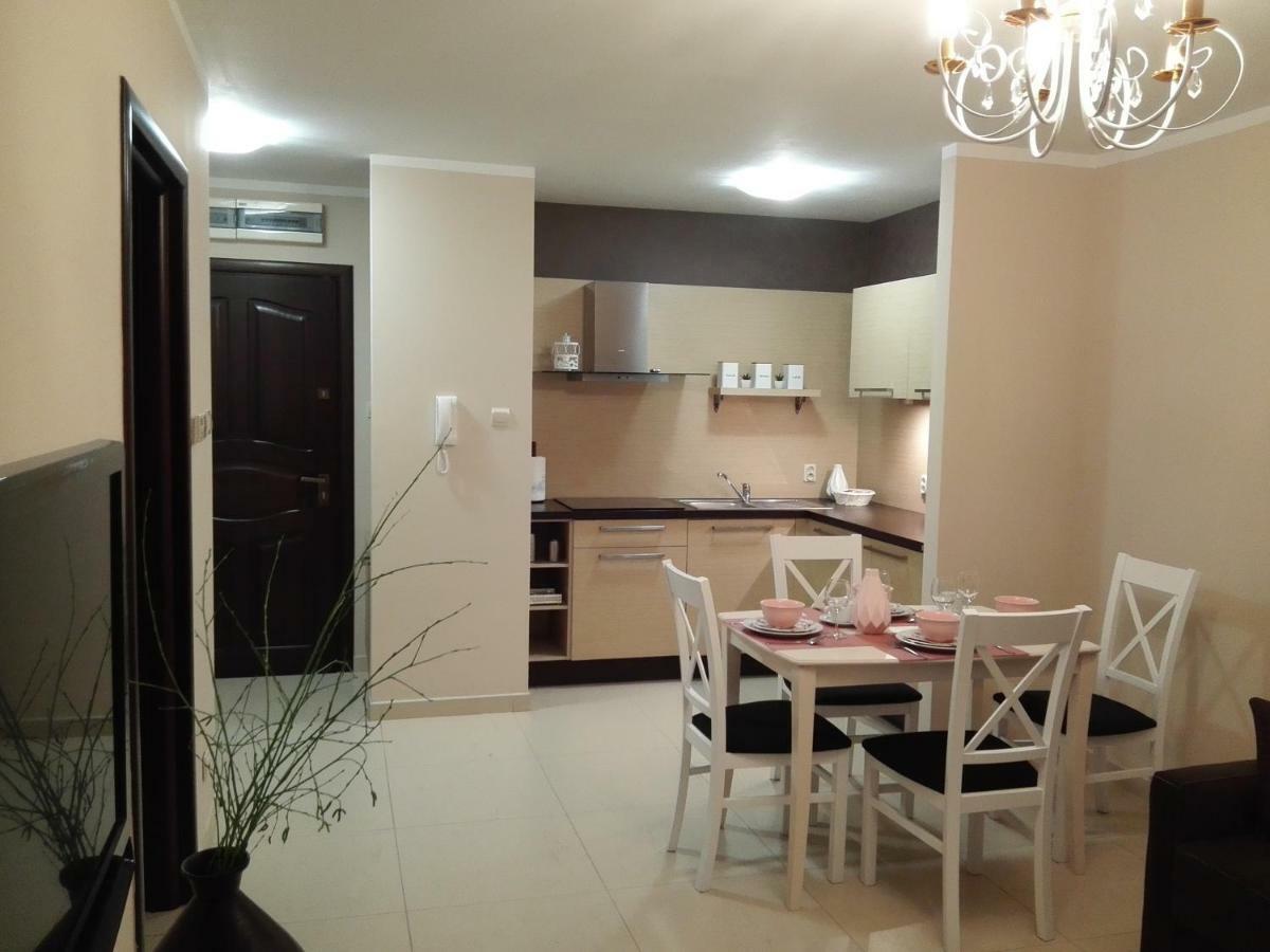 Rozany Zakatek Apartman Sarbinowo Kültér fotó